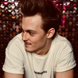 Niko Schicketanz