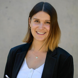 Dr. Verena Scheuerer