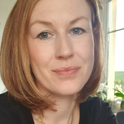 Dr. Aline Haustein