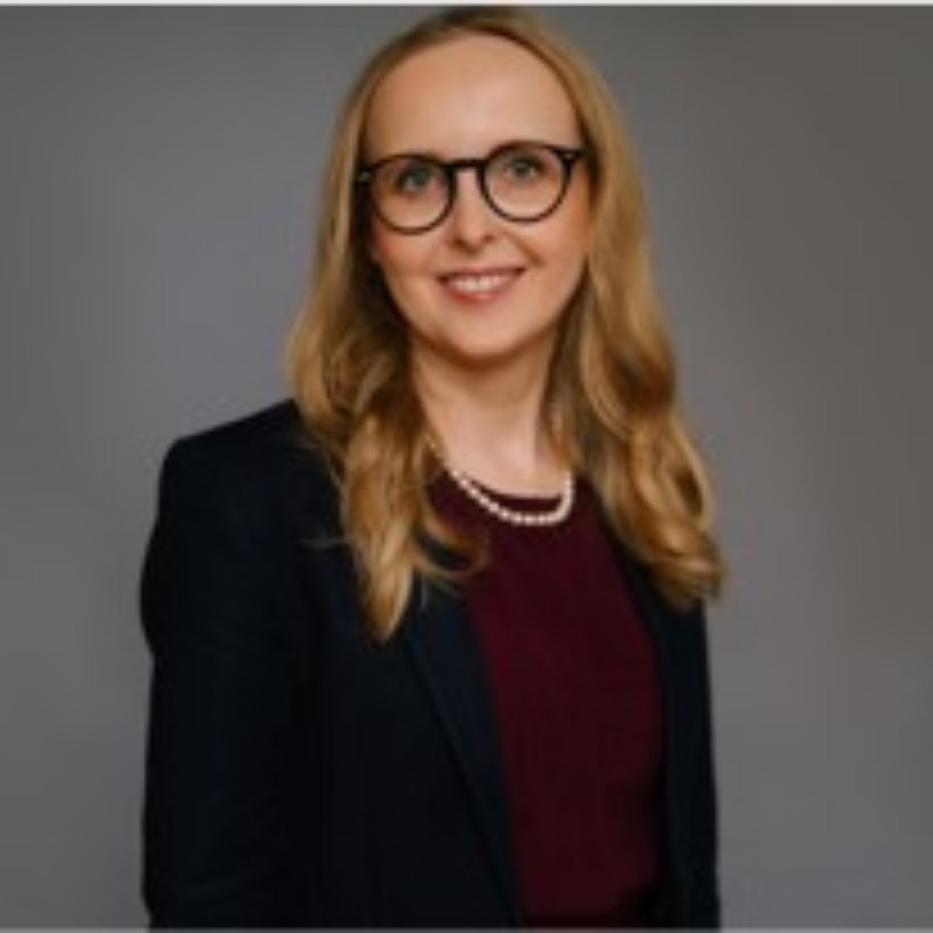 Helene Mayr Rechtsanwältin Sonntag & Partner XING