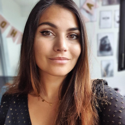 Nathaly Cristina Téllez Uhlig