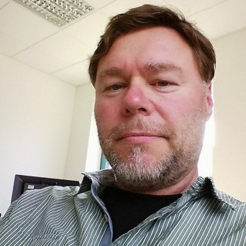 Ernst Richter ITSeniormanager centrotherm XING