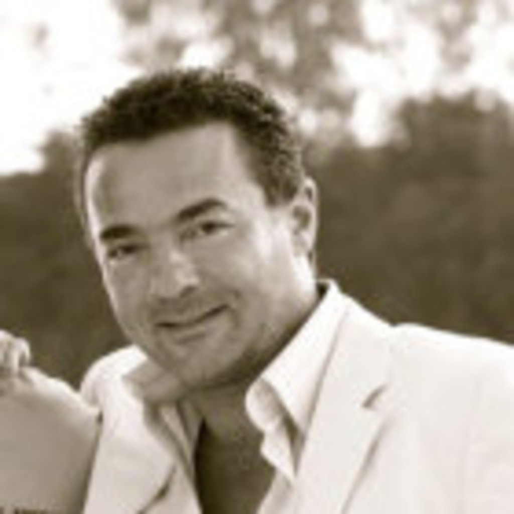 Mike Tabor Manager LA NUIT XING