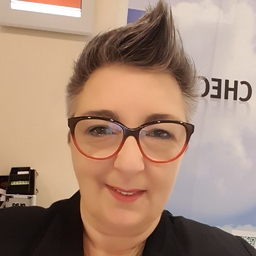 Claudia Stolz