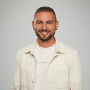 Dominik J. Schlosser