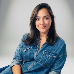 Elnaz Khoubrou