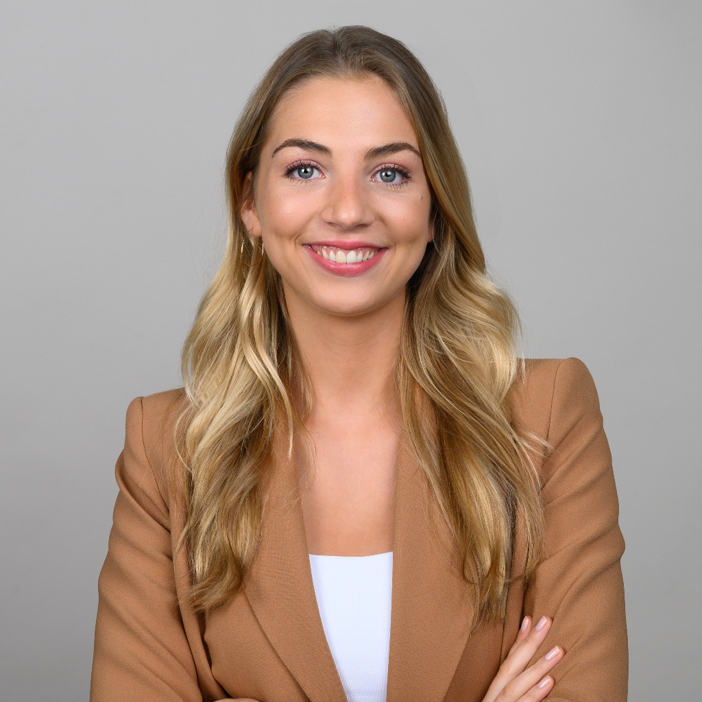 Marie Becker HR Business Partner DöhlerGruppe XING