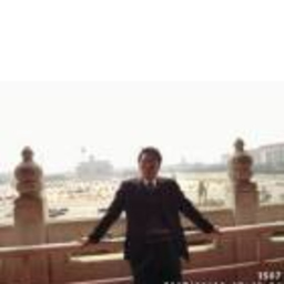 裴 余
