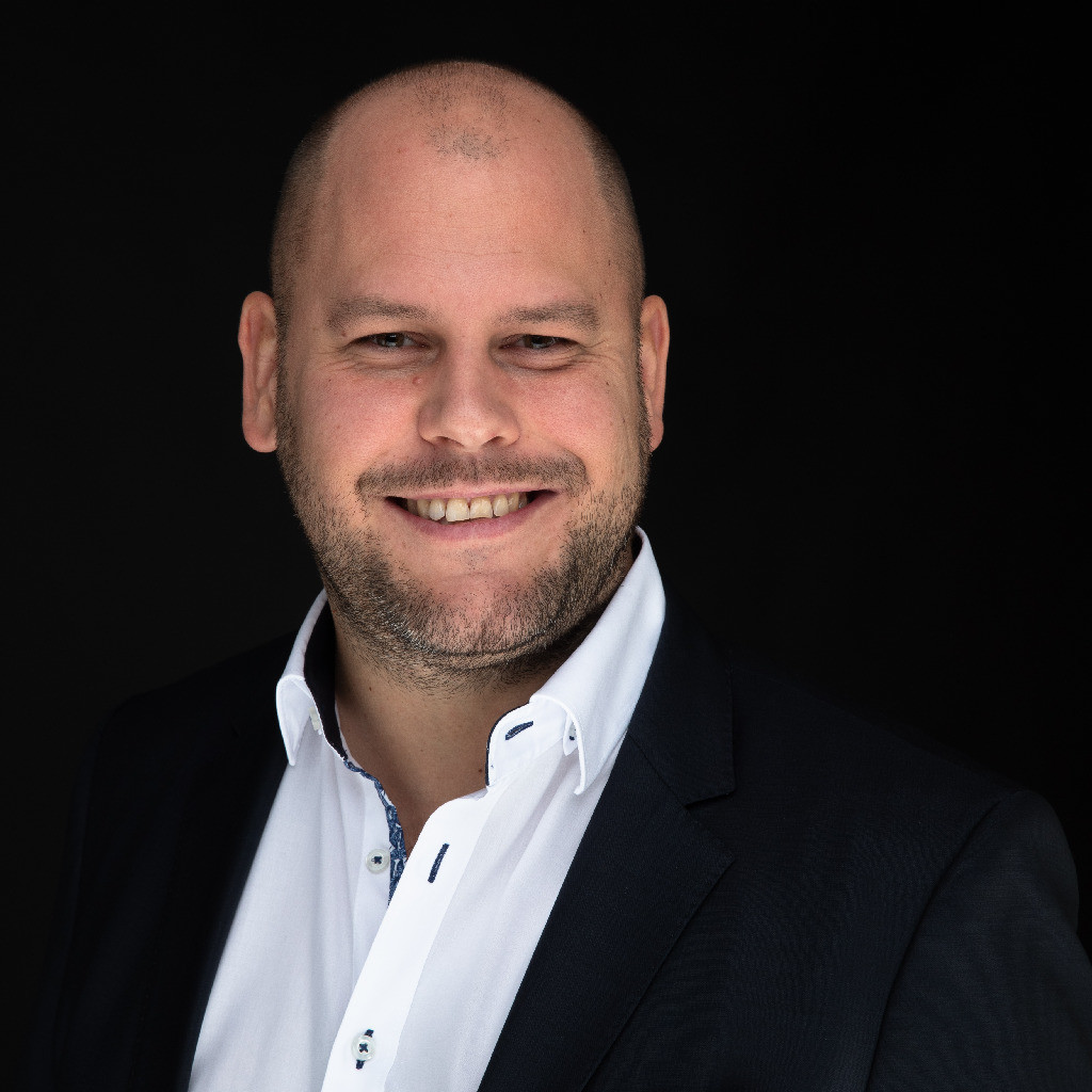 Chief revenue officer responsibilities picture