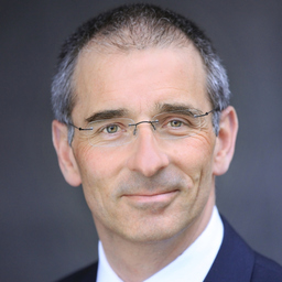 Dr. Frank Pfeiffer