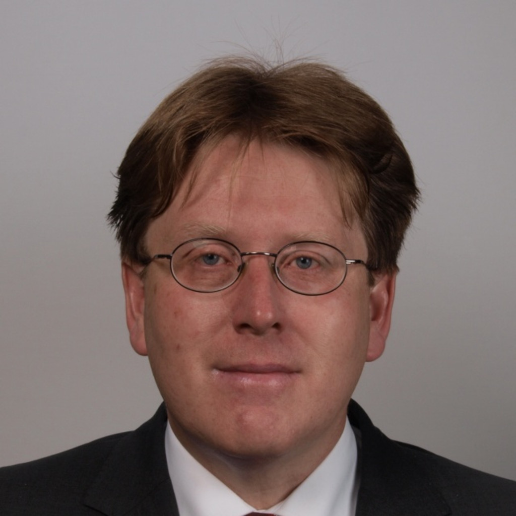 Dipl.Ing. HansJosef Löser Chief Engineer Braking Electronics ZF