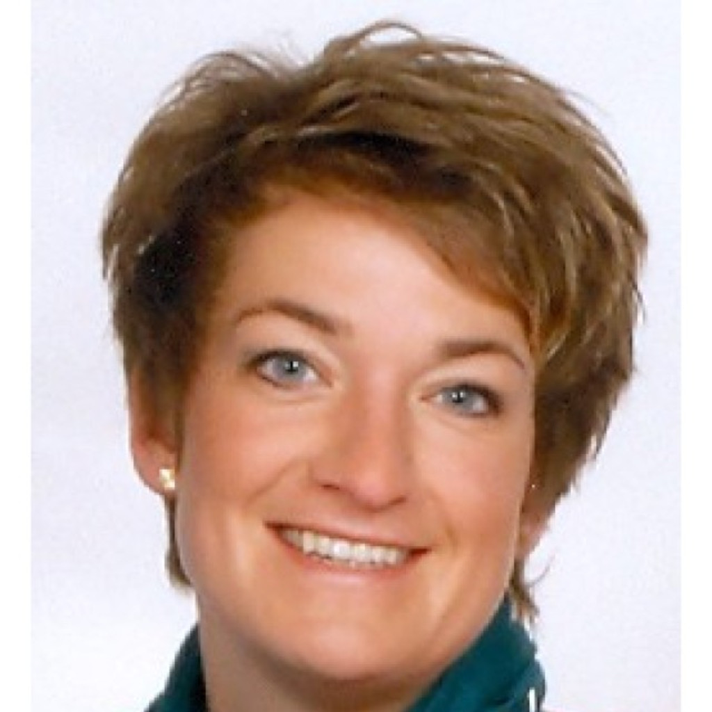 Sonja Dierks Außendienst Stahl, Anarbeitung und Werkzeug MAKRO