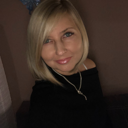 Szilvia Kovàcs
