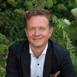 Dr. Remo Minder