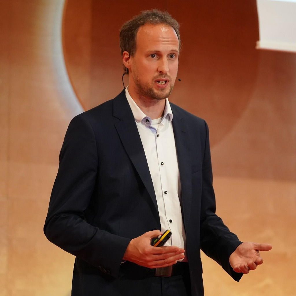 Andreas Krewer Stellv. Referatsleiter Ausbaustrategie Öffentliche