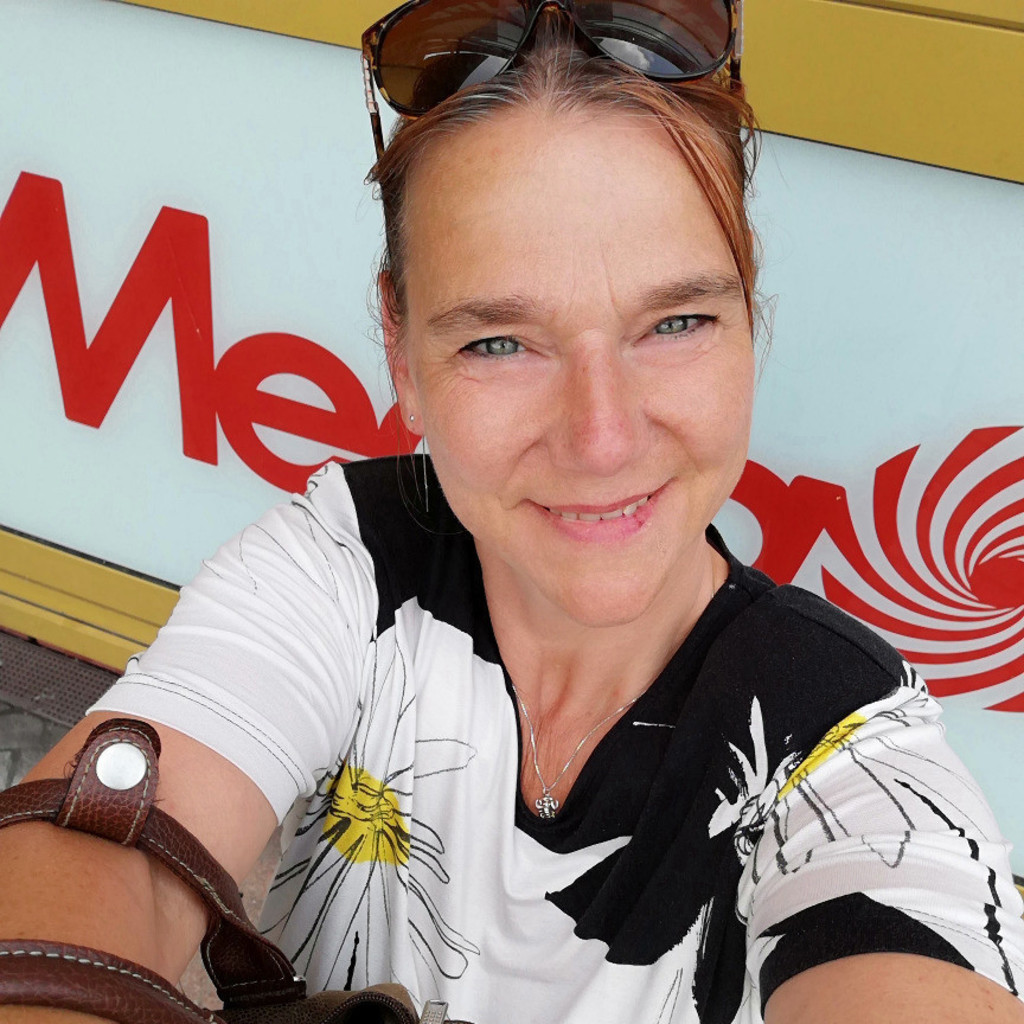 Dipl.Ing. Silke Land Yogalehrerin Privat YogaLand XING