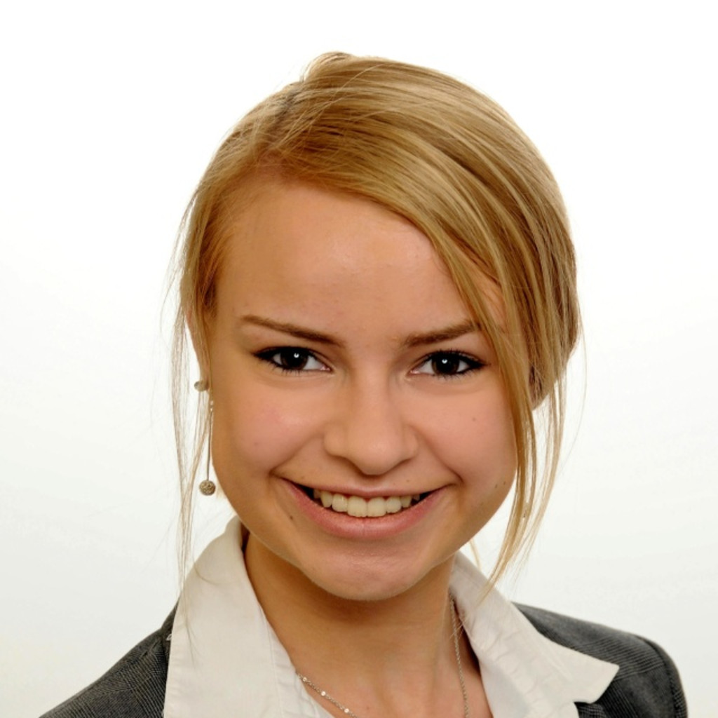 Sandra Stanek Mitarbeiterin Auftragszentrum Hübner GmbH & Co. KG XING