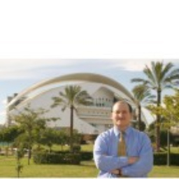 Dr. Javier Arnal Agustín