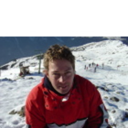 Ralf Bauer