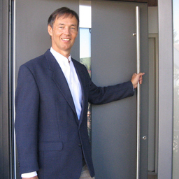 Dr. Stefan Ahlstich