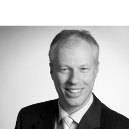 Dr. Martin Strobel