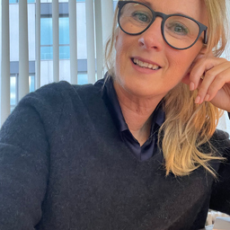 Claudia Bettscheider