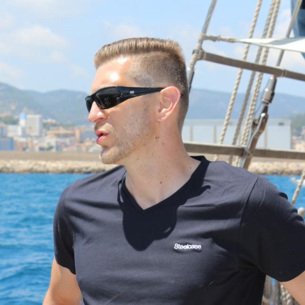 Roman Szabo Vertrieb Büromöbel Vertriebs GmbH Steelcase XING