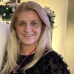 Claudia Steidelmüller