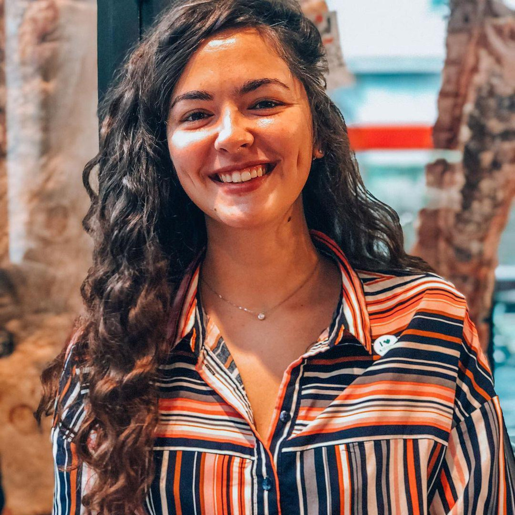 Aida Elizabeth. C Cryptography Expert FOREX CLUB XING