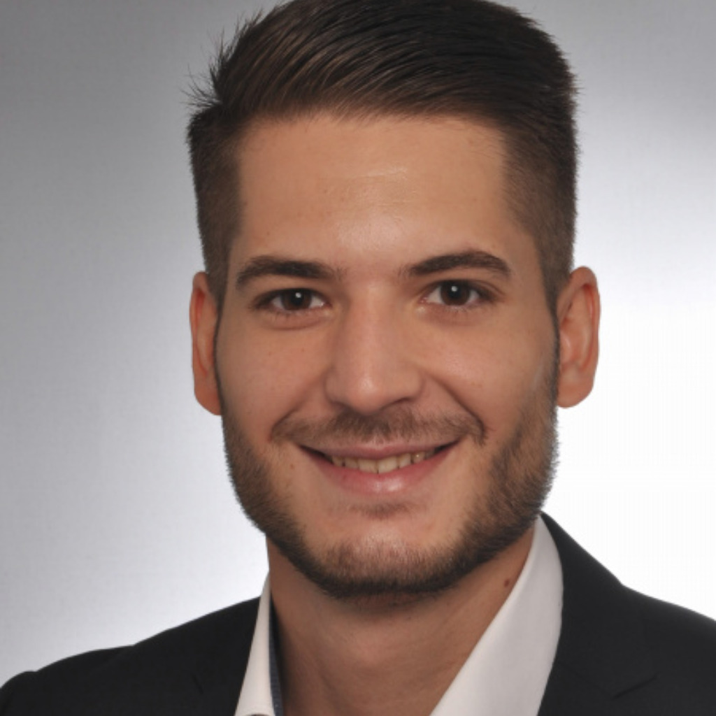 Luigi Caruso Consultant Logistik International Lidl Stiftung XING