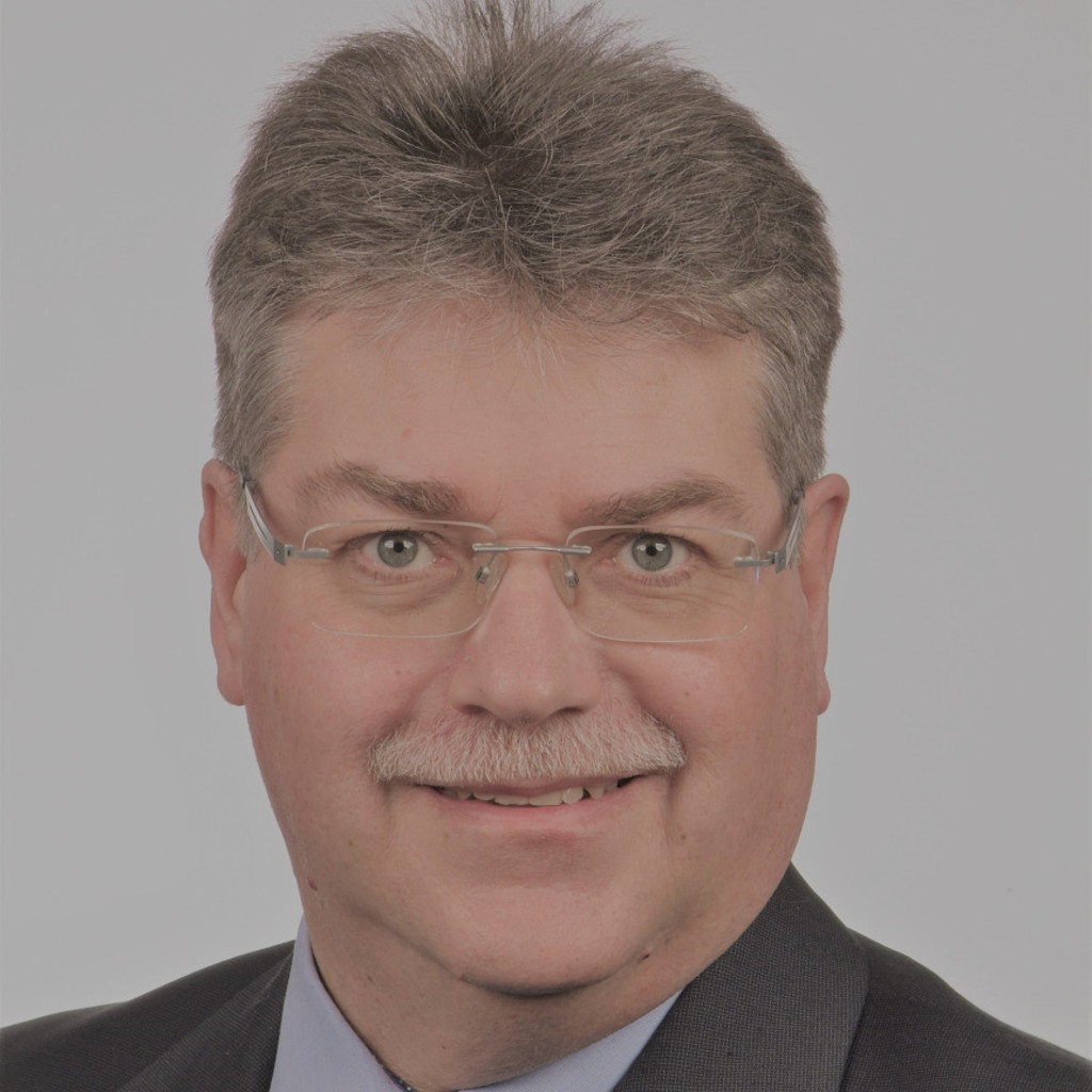 Peter Rössler Bereichsleiter Marktfolge/Qualitätssicherung (Aktiv