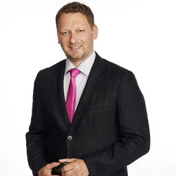 Simon Schützle