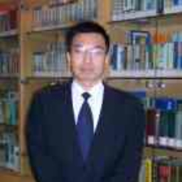 Prof. Dr. 迅 牟