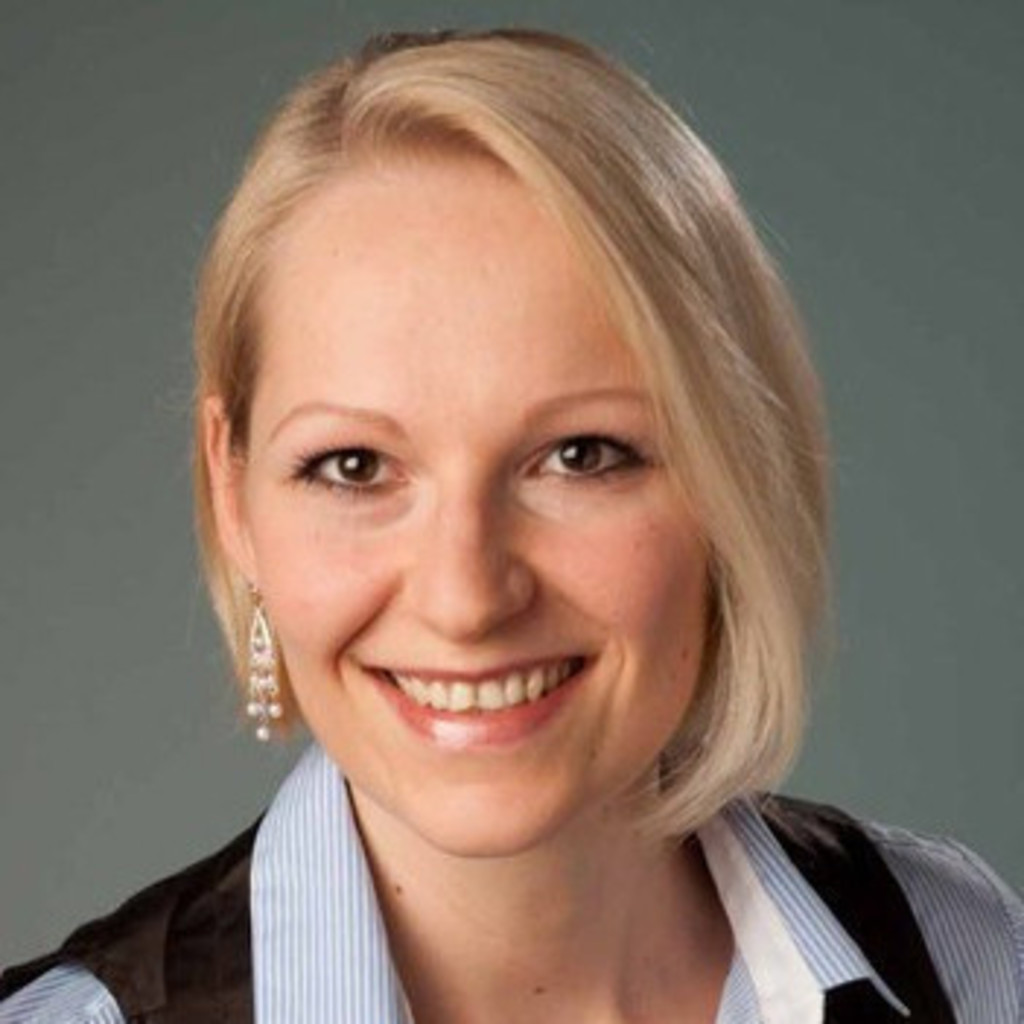 Dipl. Kffr. Franziska Flöter Master of Science EFPIA Transparency