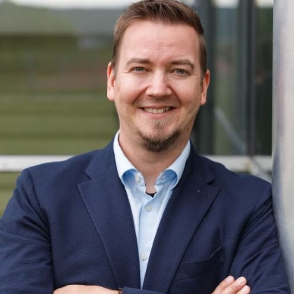 Benjamin Rahn - Geschäftsführender Vorstand - wabe Elektronik und ...