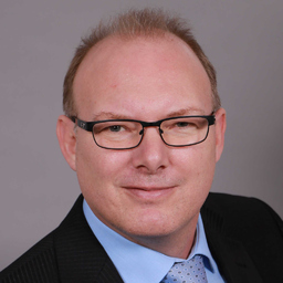 Dr. Tobias Fuchs