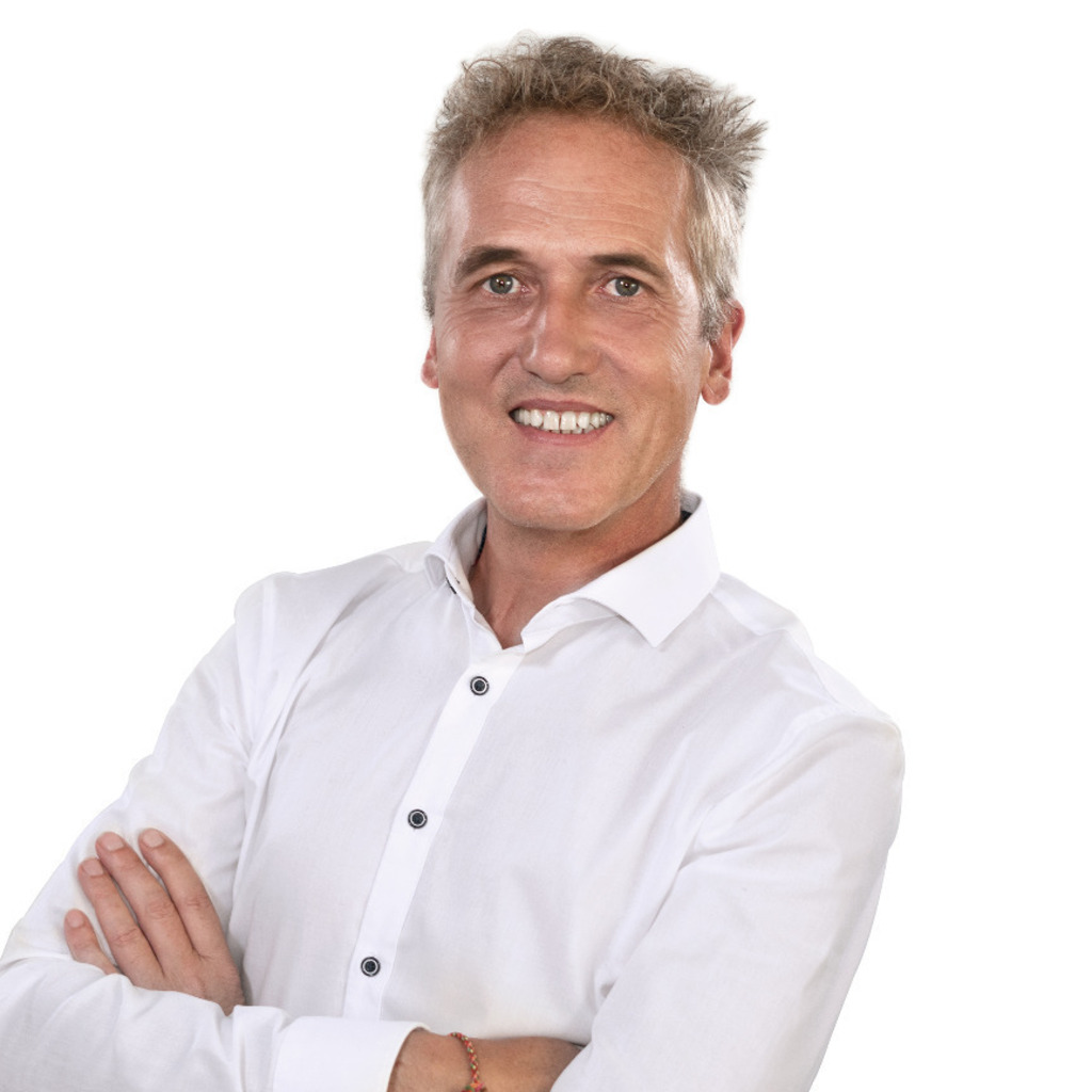 Dr. Jörg Pingel Principal Operations & Supply Chain P3Group XING