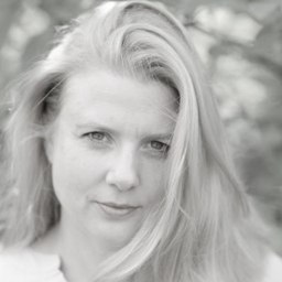 Dr. Astrid Hintze