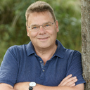 Dr. Steffen Scharrer