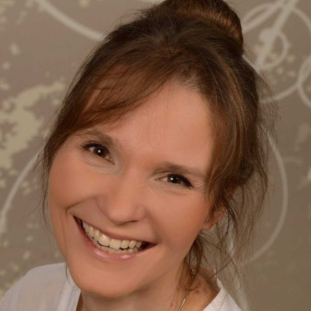 Social Media Profilbild Anja Blomeyer Regensburg
