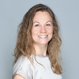 Dr. Elena Süß