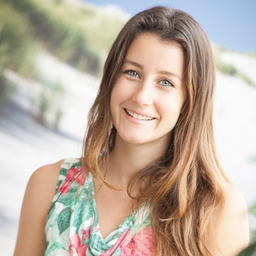 Dr. Sarah Geisemeyer Mangueira