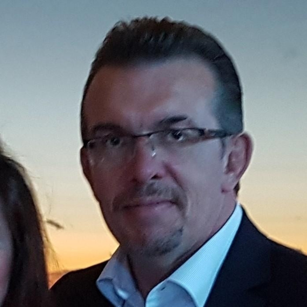 Manfred Peter Gruppenleiter Firmenkunden Migration Nurnberg Commerzbank Ag Xing