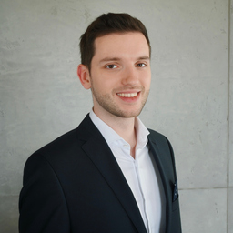Dr. Lukas Amann