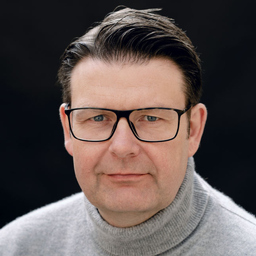 Prof. Lars Roth