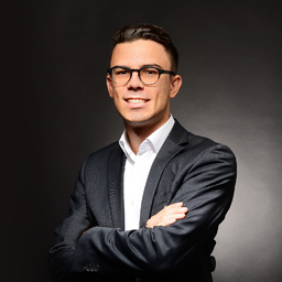Julian Bernhard