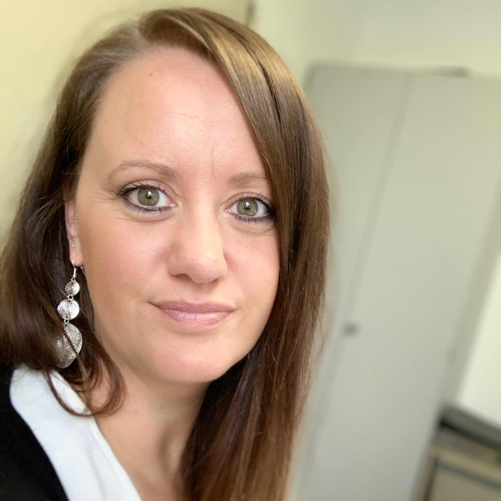 Bianca Beyer Kaufmännische Angestellte Inside Service JLG