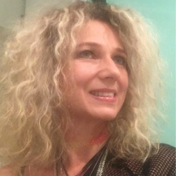Mag. Alexandra Szikonya