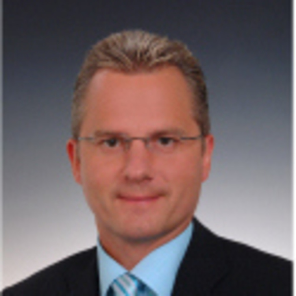 Edgar Ruschmeier Prokurist/Leiter Einkauf/Purchasing director NAUE