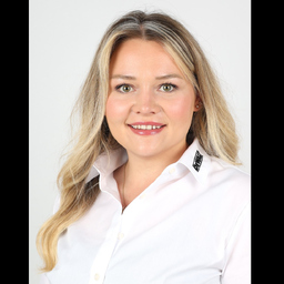 Nina Oltmanns